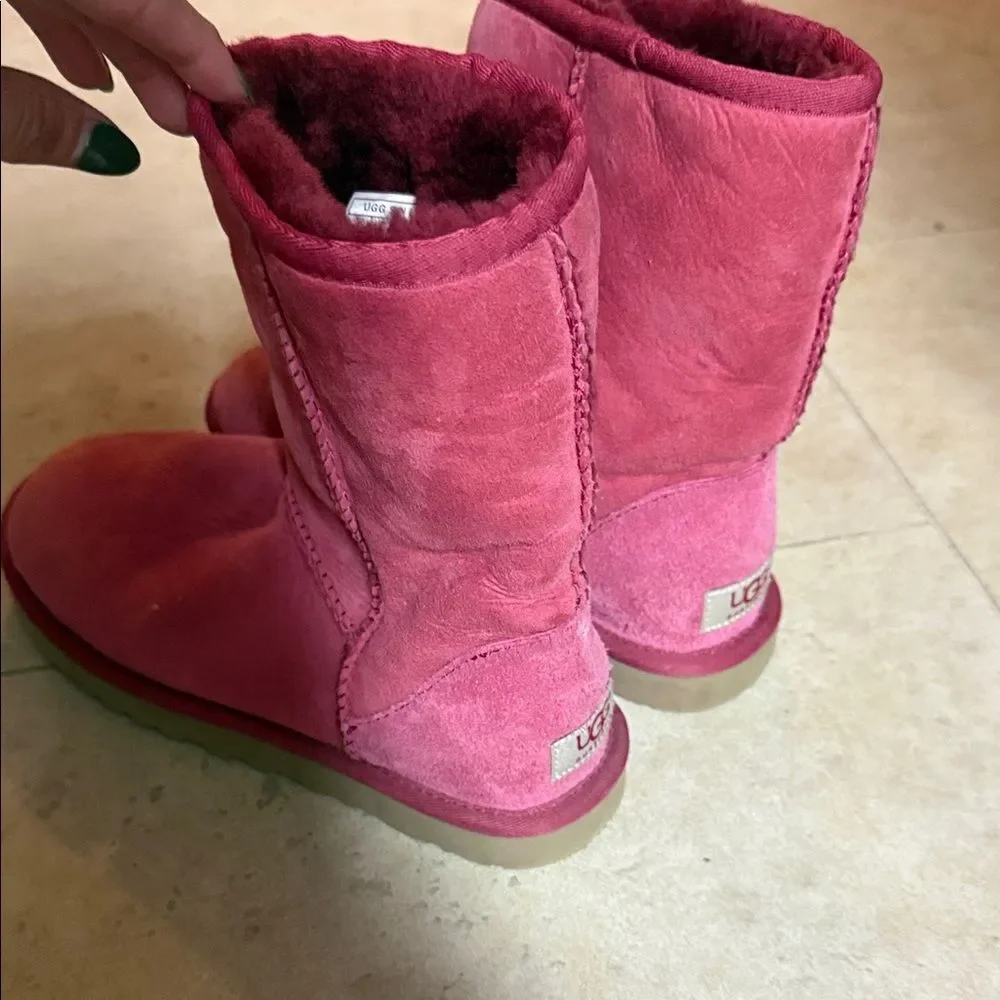 UGG Women's Pink/Red Winter Boots - Good Conditon - Size 6 Winter Fur Boots